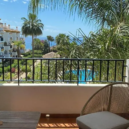Apartment La Palmera - Amazing With Excellent Location & Views Marbella